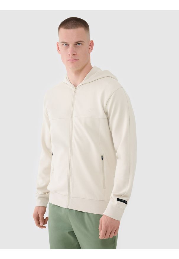 4f - 4F Bluza dresowa rozpinana z kapturem męska - beżowa S. Okazja: na co dzień. Typ kołnierza: kaptur. Kolor: beżowy. Materiał: dresówka. Wzór: gładki, ze splotem. Styl: sportowy, casual