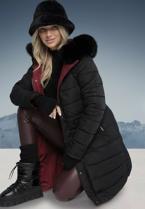 Born2be - Bordowa Dwustronna Kurtka za Kolano z Kapturem z Futerkiem Zephyro. Typ kołnierza: kaptur. Kolor: czerwony. Materiał: futro. Długość: długie. Wzór: aplikacja, gładki