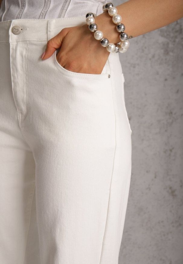 Renee - Białe Bawełniane Jeansy Wide Leg High Waist Darenatea. Stan: podwyższony. Kolor: biały. Styl: klasyczny, elegancki