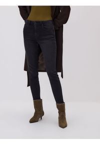 Reserved - Jeansy slim fit push up - czarny. Kolor: czarny