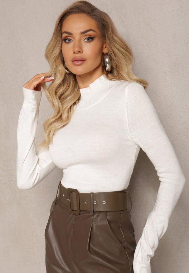 Renee - Biały Golf z Długim Rękawem Ikava. Typ kołnierza: golf. Kolor: biały. Materiał: dzianina. Długość rękawa: długi rękaw. Długość: długie. Wzór: gładki. Styl: klasyczny