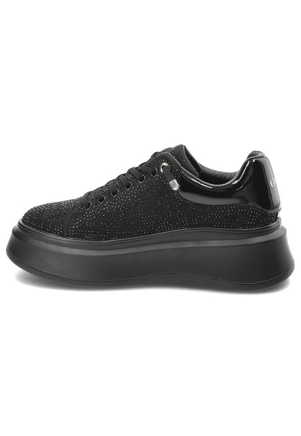 GOE - Czarne Sneakersy Goe Modne Obuwie Damskie Na Platformie. Okazja: na co dzień. Kolor: czarny. Materiał: lakier, materiał. Wzór: aplikacja. Obcas: na platformie