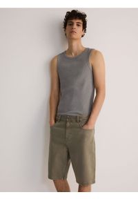 Reserved - Jeansowe szorty regular fit - zielony. Kolor: zielony. Materiał: jeans #1