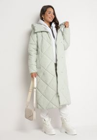 Born2be - Jasnozielona Kurtka Płaszcz z Geometrycznym Pikowaniem Johnatta. Kolor: zielony. Wzór: geometria #3