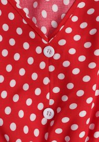 Renee - Czerwona Sukienka z Bawełny o Rozkloszowanym Kroju z Gumką w Talii Emilla. Okazja: na co dzień, do pracy, na spotkanie biznesowe. Kolor: czerwony. Materiał: bawełna. Długość rękawa: krótki rękaw. Typ sukienki: rozkloszowane. Styl: casual, biznesowy, elegancki #7