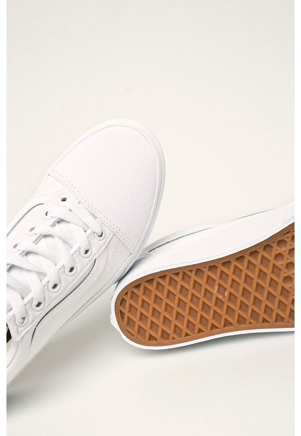 Vans - Tenisówki Old Skool. Zapięcie: sznurówki. Kolor: biały. Materiał: guma. Szerokość cholewki: normalna