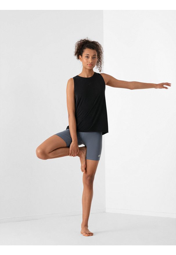 4f - Koszulka bez rekawów damska do jogi. Kolor: czarny. Materiał: dzianina, włókno, materiał. Sport: joga i pilates