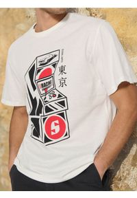 Sinsay - Koszulka comfort fit - kremowy. Kolor: kremowy