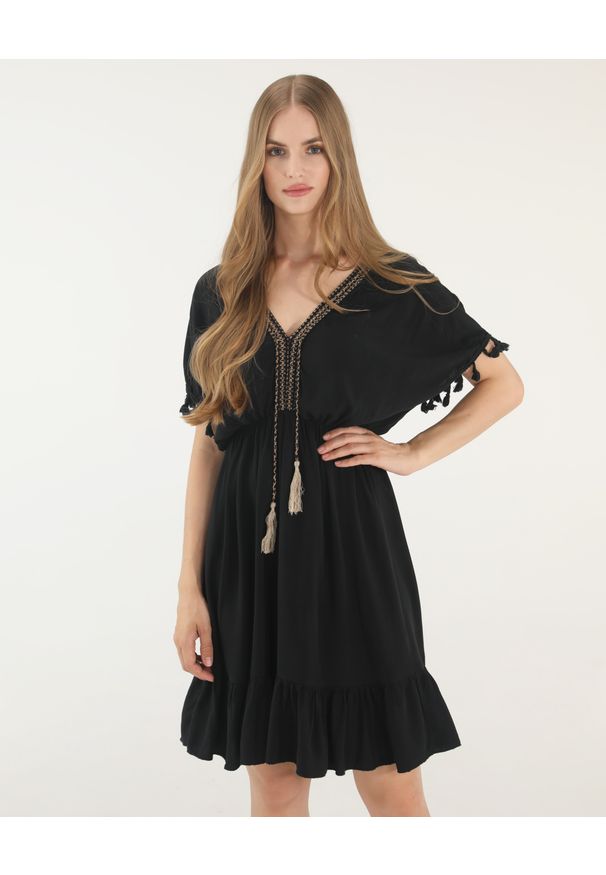 Unisono - SUKIENKA W STYLU BOHO 225-21278CU NERO. Materiał: wiskoza. Styl: boho