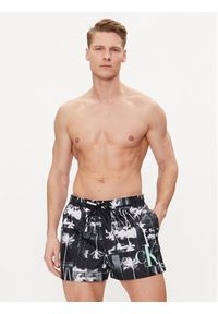 Calvin Klein Swimwear Szorty kąpielowe KM0KM00968 Czarny Regular Fit. Kolor: czarny. Materiał: syntetyk