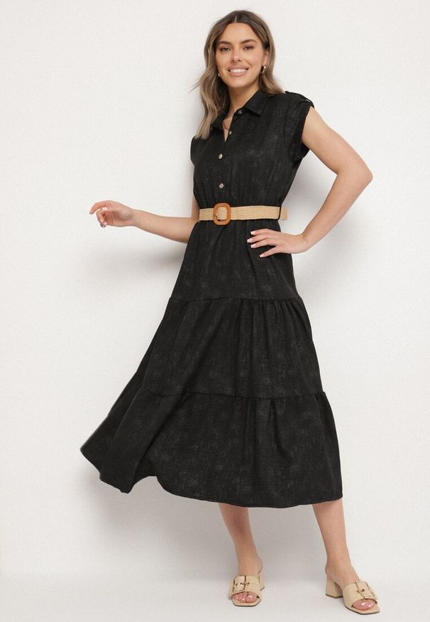 Born2be - Czarna Sukienka Ozdobiona Plecionym Paskiem i Guzikami Filianea. Okazja: na co dzień. Kolor: czarny. Materiał: jeans. Wzór: aplikacja. Styl: casual, elegancki