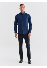 Pako Lorente - PAKO LORENTE – Gładka elegancka koszula męska w kolorze granatowym. Typ kołnierza: kołnierzyk klasyczny. Kolor: niebieski. Materiał: bawełna. Długość rękawa: długi rękaw. Długość: długie. Wzór: gładki. Styl: elegancki #8