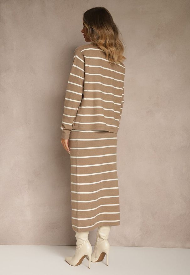 Renee - Beżowy Komplet z Wiskozą Spódnica i Bluzka z Guzikami Ozdobione Paskami Forrive. Kolor: beżowy. Materiał: wiskoza. Wzór: aplikacja