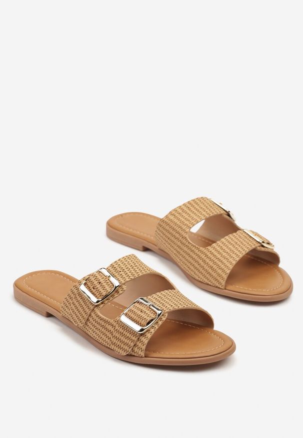 Born2be - Ciemnobeżowe Klapki z Dwoma Paskami i Klamrami Iffunise. Okazja: na spacer, na co dzień. Kolor: beżowy. Materiał: jeans. Styl: elegancki, casual