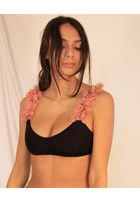 LA REVECHE - Czarny top od bikini Aisha. Kolor: czarny. Materiał: materiał. Wzór: kwiaty