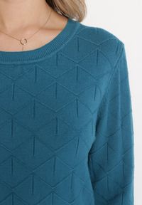 Born2be - Niebieski Klasyczny Sweter z Geometrycznym Tłoczeniem Ludgera. Kolor: niebieski. Wzór: geometria. Styl: klasyczny #3