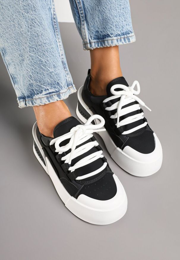 Born2be - Czarne Sneakersy w Stylu Trampek na Grubej Podeszwie Danimira. Okazja: na co dzień. Kolor: czarny. Obcas: na platformie