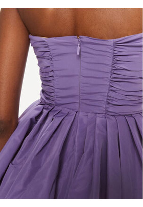 Pinko Sukienka koktajlowa Fiamma fiole101589 Y3LE Fioletowy Regular Fit. Kolor: fioletowy. Materiał: syntetyk. Styl: wizytowy