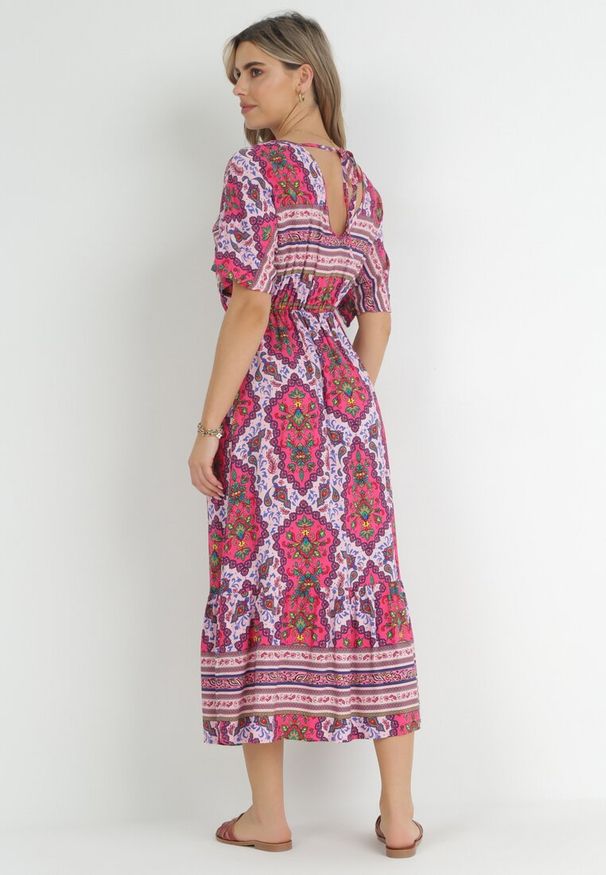 Born2be - Fuksjowa Sukienka Midi z Wiskozy z Gumką w Talii z Szerokimi Rękawami Damatia. Kolor: różowy. Materiał: wiskoza. Długość rękawa: krótki rękaw. Długość: midi