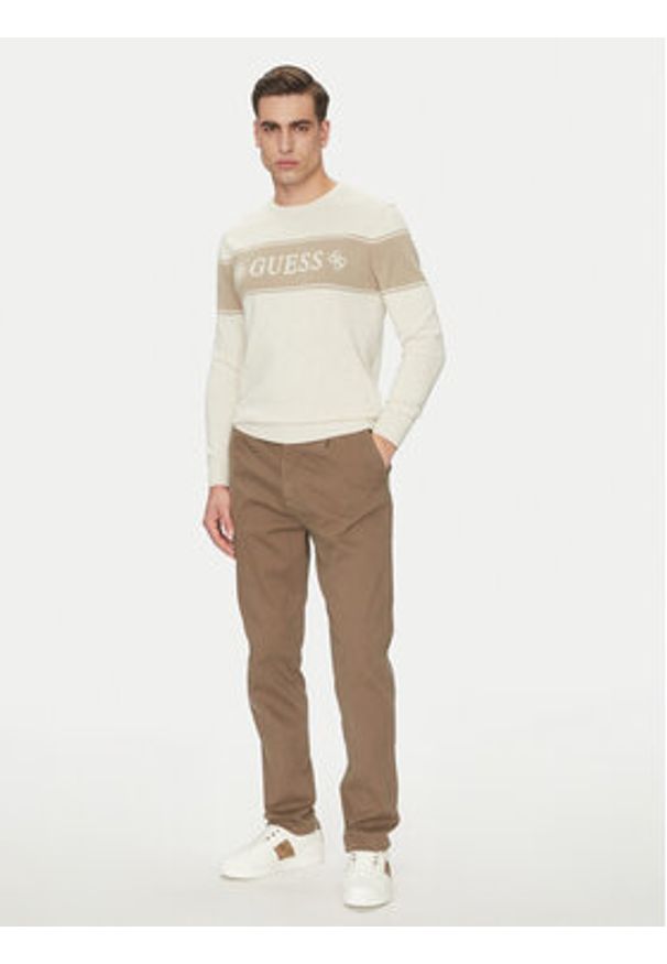 Guess Sweter M5GR05 Z3MI1 Beżowy Regular Fit. Kolor: beżowy. Materiał: bawełna