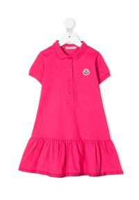 MONCLER KIDS - Różowa sukienka polo 4-14 lat. Typ kołnierza: polo. Kolor: fioletowy, różowy, wielokolorowy. Materiał: bawełna, tkanina. Długość rękawa: krótki rękaw. Wzór: aplikacja. Sezon: lato