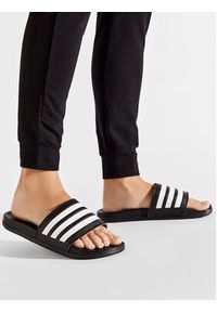 Adidas - adidas Klapki adilette Comfort GZ5891 Czarny. Kolor: czarny. Materiał: skóra #3