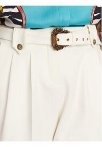 Versace Jeans Couture Spodnie materiałowe 78HAA111 Biały Straight Fit. Kolor: biały. Materiał: syntetyk #3