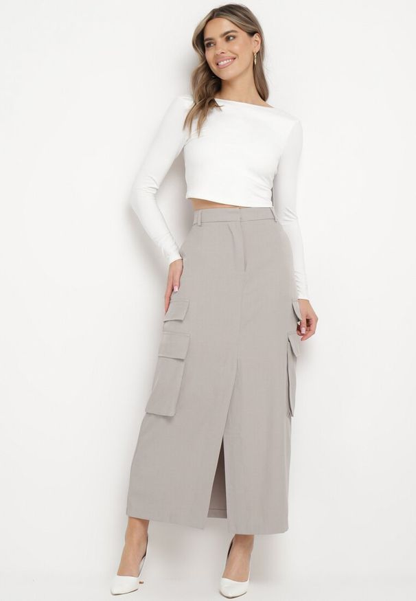 Born2be - Szara Spódnica w Stylu Utility z Kieszeniami i Rozcięciem na Przodzie Temari. Okazja: na co dzień. Stan: podwyższony. Kolor: szary. Styl: elegancki, casual