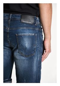 Xagon Man Szorty | P25032UM256Z | Mężczyzna | Niebieski. Okazja: na spacer, na co dzień. Kolor: niebieski. Materiał: bawełna, elastan. Długość: długie. Styl: klasyczny, elegancki, vintage, casual #6