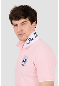 La Martina - LA MARTINA Różowe męskie polo z dużym logo, Rozmiar XL. Typ kołnierza: polo. Kolor: różowy #5
