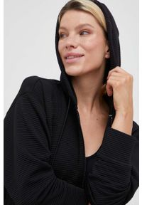 DKNY - Dkny bluza damska kolor czarny z kapturem gładka. Typ kołnierza: kaptur. Kolor: czarny. Materiał: poliester. Wzór: gładki #5