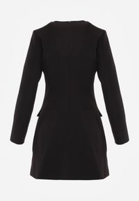 Renee - Czarna Trapezowa Sukienka VICES o Eleganckim Kroju Zdobionym Imitacją Kieszeni Agats. Kolor: czarny. Wzór: aplikacja. Typ sukienki: trapezowe. Styl: elegancki #5