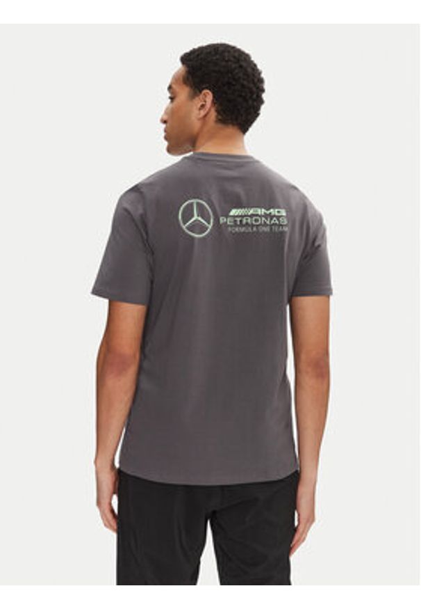 Adidas - adidas T-Shirt Mercedes - AMG Petronas Formula One Team Premium JY3032 Szary Regular Fit. Kolor: szary. Materiał: bawełna