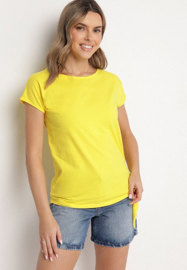 Born2be - Żółty Bawełniany T-shirt z Wiązaniem Falmio. Okazja: na co dzień. Kolor: żółty. Materiał: bawełna. Styl: klasyczny, elegancki, casual