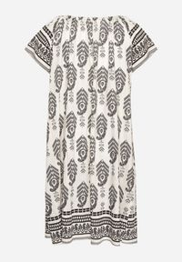 Born2be - Czarna Wiskozowa Sukienka ze Wzorem Boho Ellivra. Okazja: na co dzień. Kolor: czarny. Materiał: wiskoza. Wzór: aplikacja. Styl: boho #4