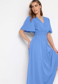 Born2be - Niebieska Sukienka z Rozkloszowanymi Rękawami Gumką w Pasie i Wiązaniem na Plecach Larielle. Okazja: na imprezę, na co dzień. Typ kołnierza: dekolt w kształcie V. Kolor: niebieski. Materiał: bawełna. Typ sukienki: proste. Styl: casual, elegancki #1
