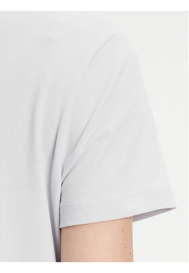 Guess T-Shirt V3BI11 J1314 Błękitny Regular Fit. Kolor: niebieski. Materiał: bawełna