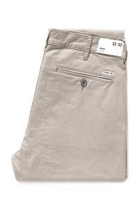 Wrangler - WRANGLER SPODNIE MĘSKIE CHINO VINTAGE KHAKI W16LR3334. Kolor: brązowy. Styl: vintage #1