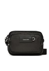 Calvin Klein Saszetka Ck Elevated Camera K50K510193 Czarny. Kolor: czarny. Materiał: materiał