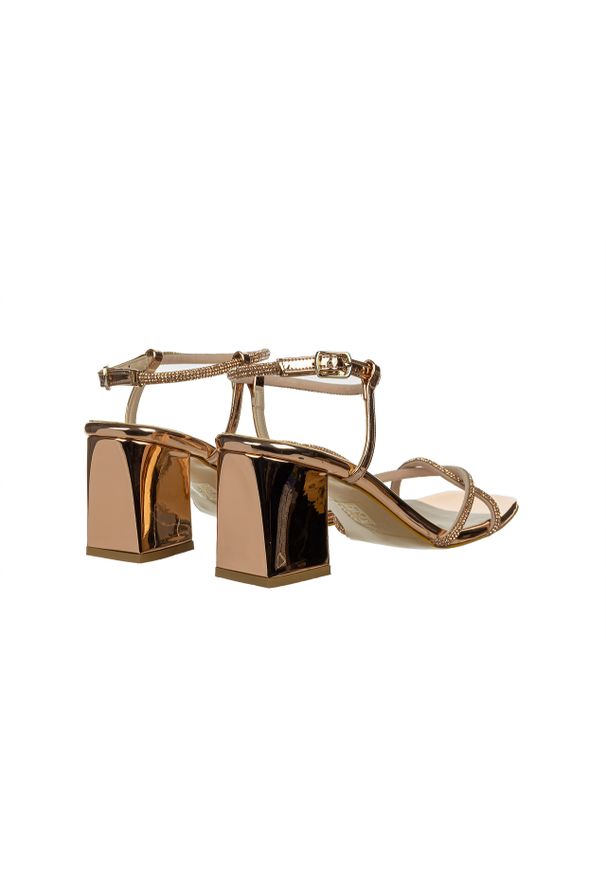 Sandały Bayla-187 1732 Rose 187032, Różowe złoto, Skóra ekologiczna. Zapięcie: pasek. Kolor: złoty. Materiał: skóra ekologiczna. Wzór: motyw z bajki, paski. Obcas: na obcasie. Wysokość obcasa: średni