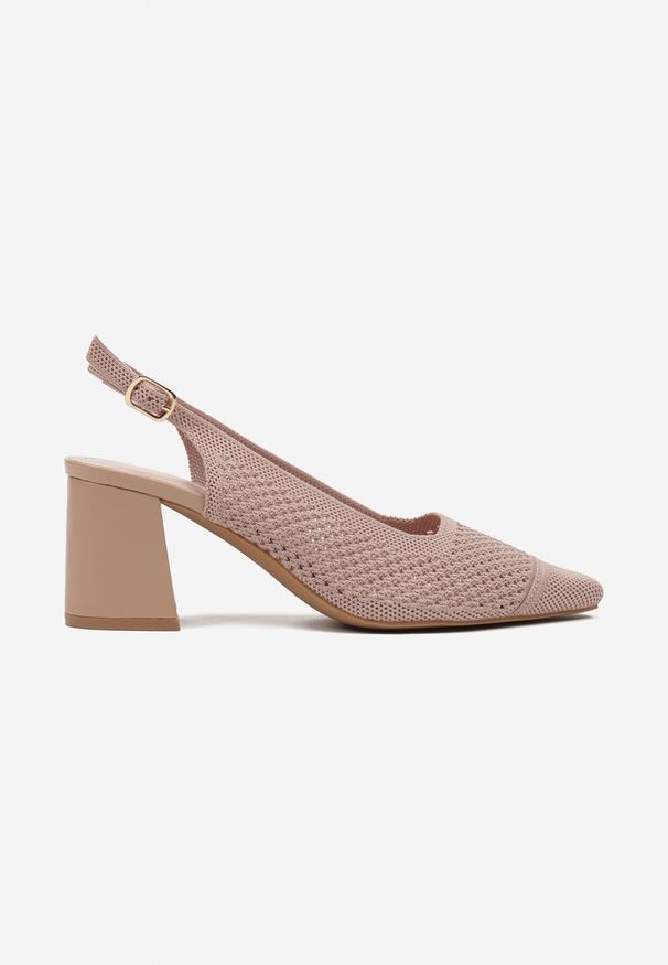 Renee - Ciemnobeżowe Sandały na Słupku Typu Slingback z Ażurową Cholewką Morivira. Okazja: na co dzień. Nosek buta: okrągły. Zapięcie: pasek. Kolor: beżowy. Wzór: ażurowy. Materiał: jeans. Obcas: na słupku. Styl: elegancki, casual. Wysokość obcasa: średni
