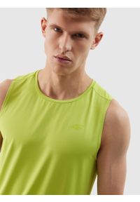 4f - Tank top treningowy regular z materiału z recyklingu męski - soczysta zieleń. Kolor: zielony. Materiał: materiał. Wzór: jednolity, gładki, ze splotem. Sport: fitness