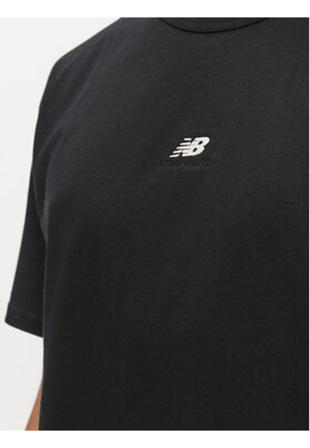 New Balance T-Shirt Athletics Remastered Graphic Cotton Jersey Short Sleeve T-shirt MT31504 Czarny Regular Fit. Kolor: czarny. Materiał: bawełna