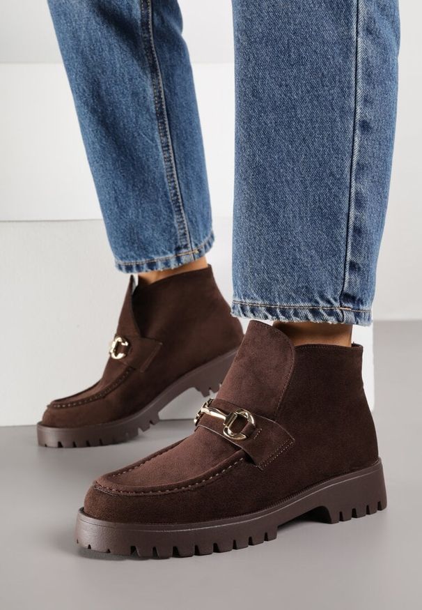 Born2be - Brązowe Botki w Stylu Mokasynów z Elegancką Aplikacją Elinney. Okazja: na co dzień. Kolor: brązowy. Materiał: jeans. Wzór: aplikacja. Styl: elegancki