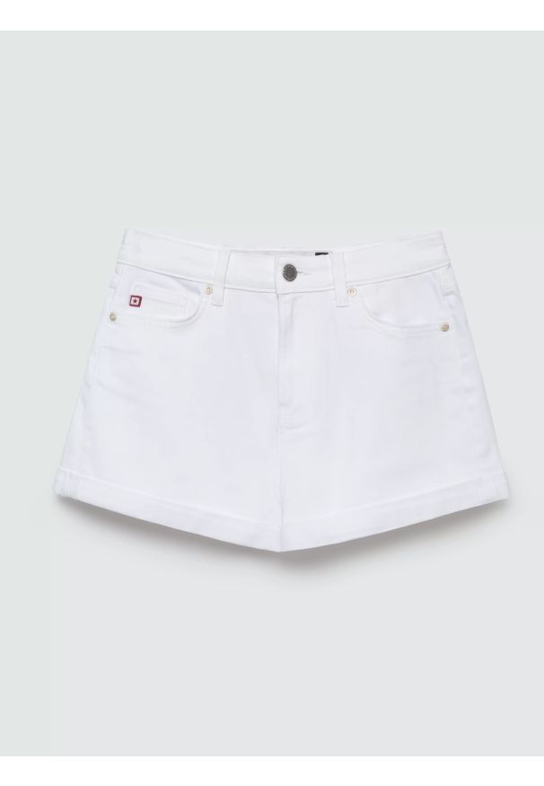 Big-Star - Szorty damskie jeansowe białe Ayako 815. Stan: podwyższony. Kolor: biały. Materiał: jeans. Sezon: lato. Styl: klasyczny