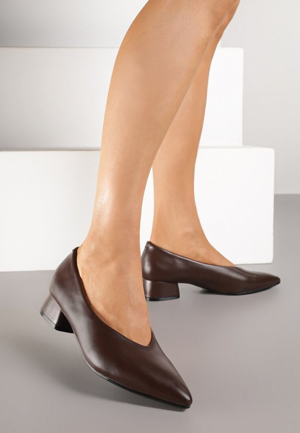 Born2be - Brązowe Czółenka Vices na Obcasie z Wkładką ze Skóry Naturalnej Vikirasse. Okazja: na co dzień, na spotkanie biznesowe, do pracy. Kolor: brązowy. Materiał: skóra. Obcas: na obcasie. Styl: casual, biznesowy, elegancki. Wysokość obcasa: średni