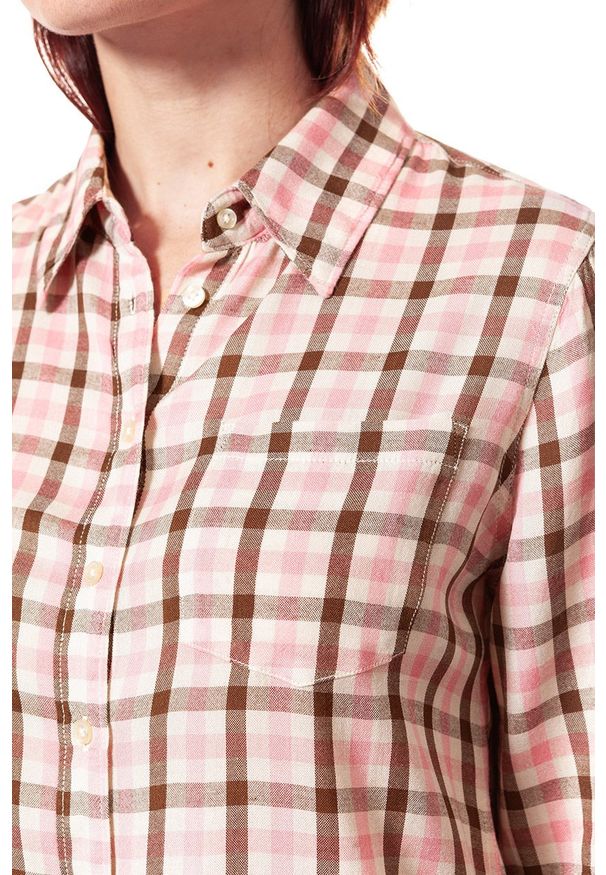 Wrangler - KOSZULA WRANGLER 1 PKT SHIRT CAMEO PINK W5241M1Y2 112129364. Materiał: wiskoza. Wzór: kratka