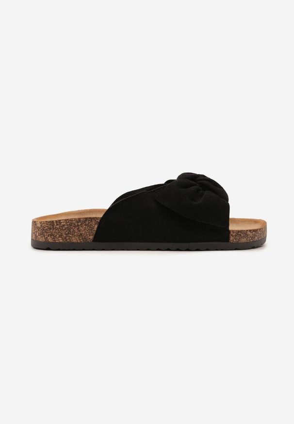 Born2be - Czarne Klapki na Korkowej Podeszwie z Kokardką z Imitacji Zamszu Giatalia. Kolor: czarny. Materiał: zamsz. Sezon: lato. Styl: elegancki