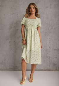 Renee - Zielona Rozkloszowana Sukienka z Tencelu w Stylu Baby Doll w Kwiatowy Print Harele. Okazja: na co dzień. Kolor: zielony. Wzór: nadruk, kwiaty. Typ sukienki: rozkloszowane. Materiał: poliester. Długość rękawa: krótki rękaw. Sezon: lato. Styl: casual. Długość: mini #5