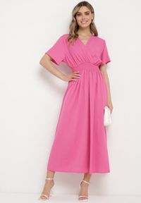 Born2be - Różowa Sukienka Długa o Rozkloszowanym Fasonie z Kopertowym Dekoltem Saliusa. Okazja: na co dzień. Kolor: różowy. Typ sukienki: kopertowe. Styl: casual, elegancki. Długość: maxi #4